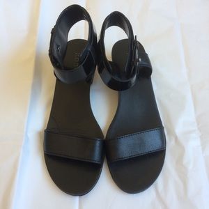 Kelsi Dagger Sandals